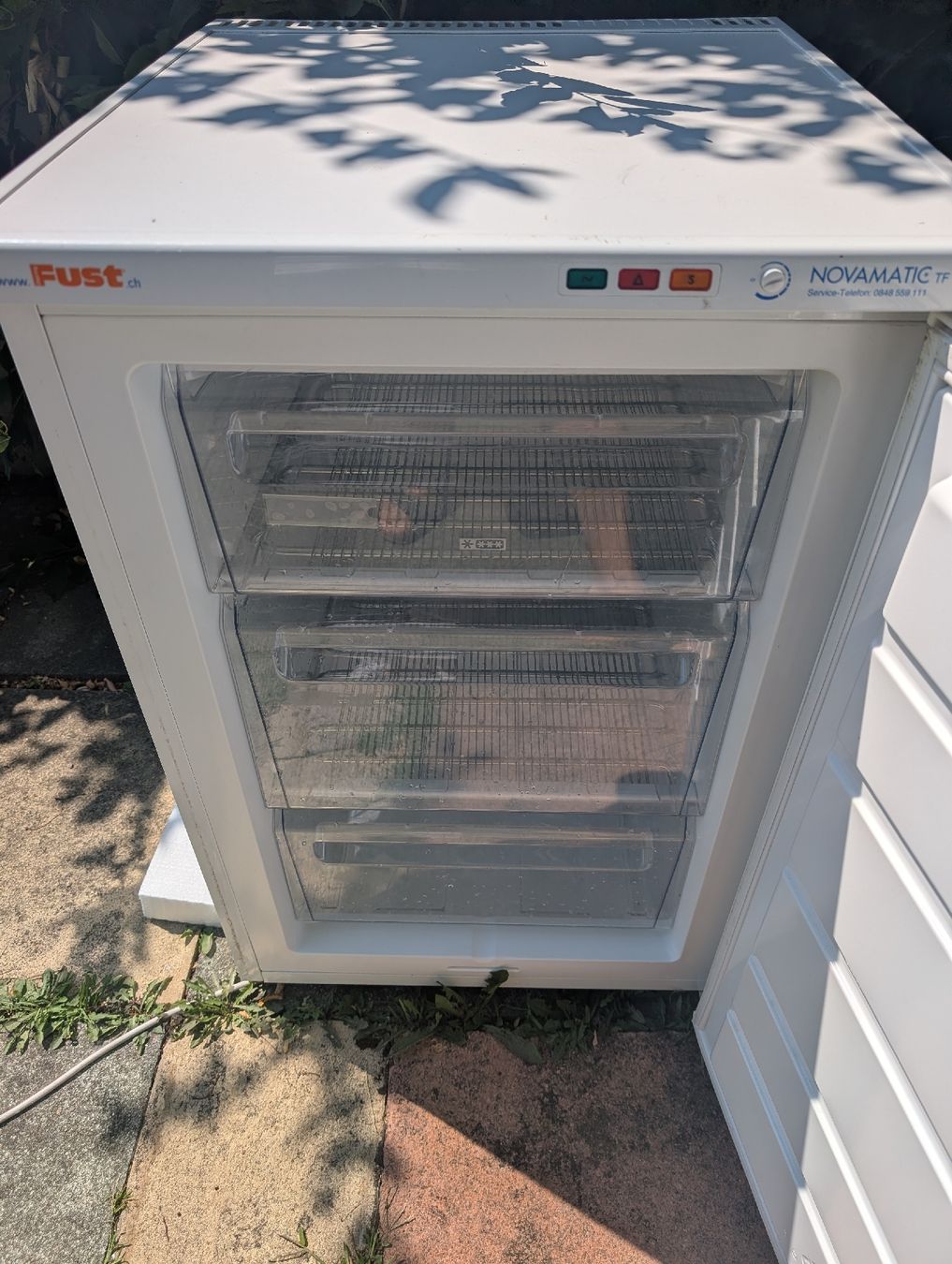 Fust Congelatori: NOVAMATIC 110l Tiefkühlschrank  – Usato da Bern venduto da Mauri74 4