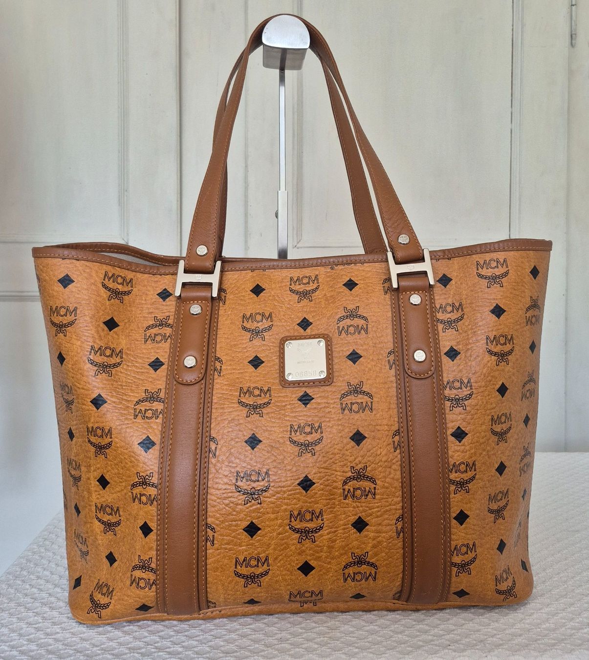 Mcm Sacs femmes: MCM Shopper Size M – D'occasion à Dottikon par Pega7