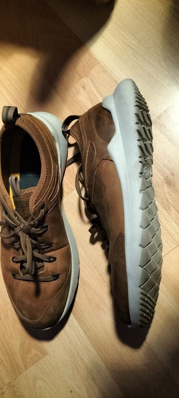 Keen Chaussures hommes: Keen Schuhe 43 – D'occasion à thalwil par manorojaie 1