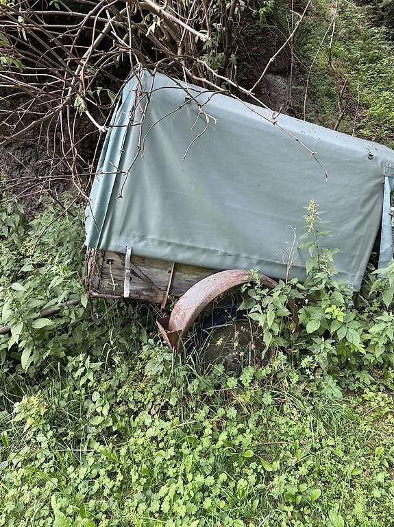 Rimorchi: Alter Militäranhänger  – Usato da Eriz venduto da Tinube 1