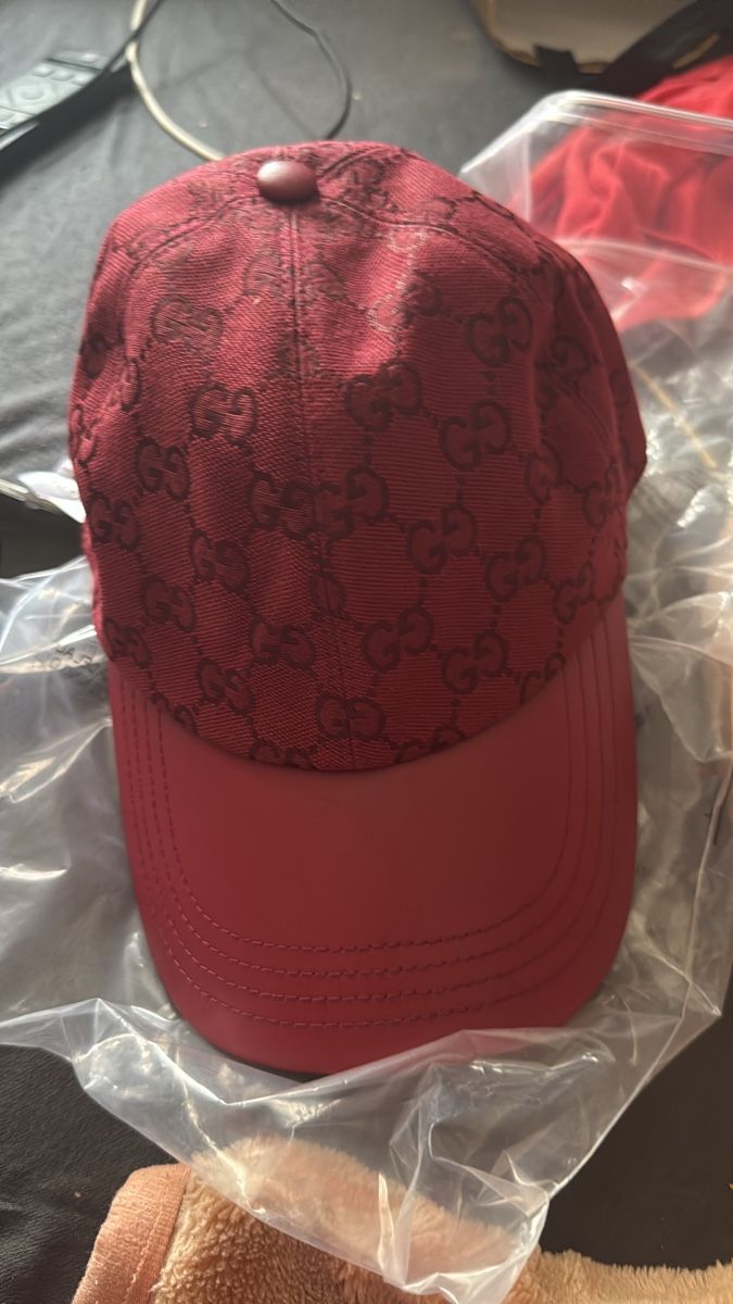 Autres vêtements & accessoires: Gucci 26 edition – Neuf avec emballage d'origine à Aarau par da_jov 3