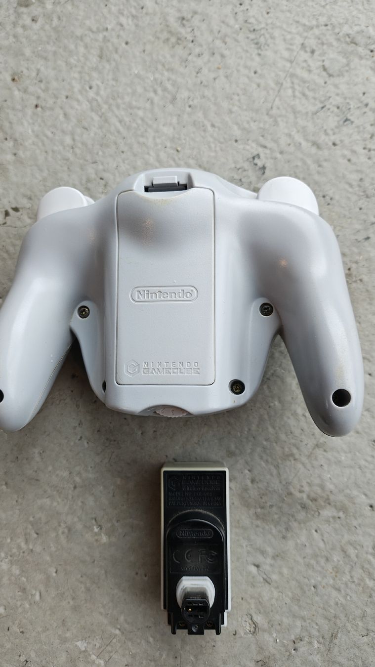 Nintendo Controller: Controller wireless Wavebird Nintendo Gamecube – Usato da Montagnola venduto da mattbert86 1