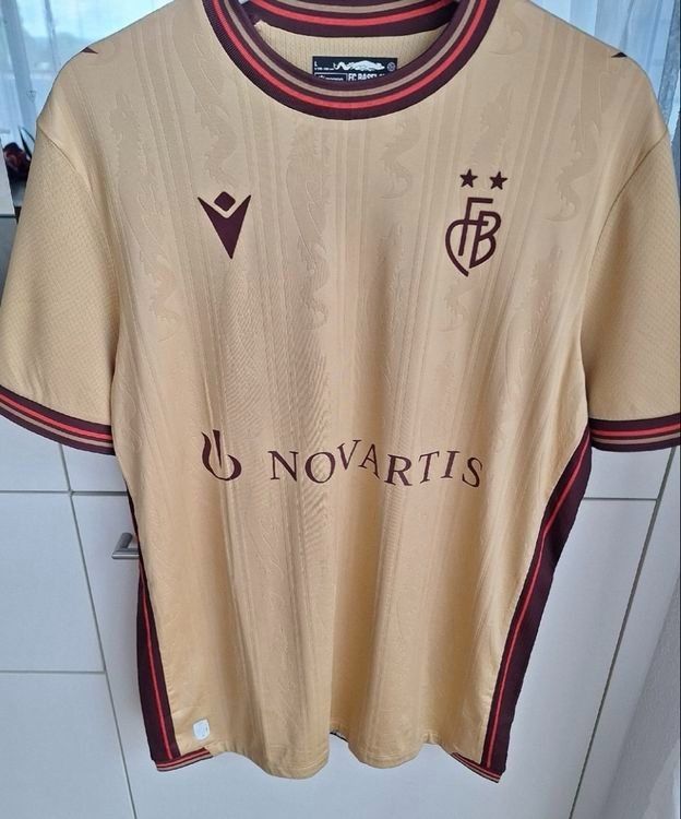 Canottiere & Pantaloni: Fc Basel Trikot Gold Neu Gr.XXL – Nuovo (secondo la descrizione) da Oberglatt ZH venduto da Sandro0124