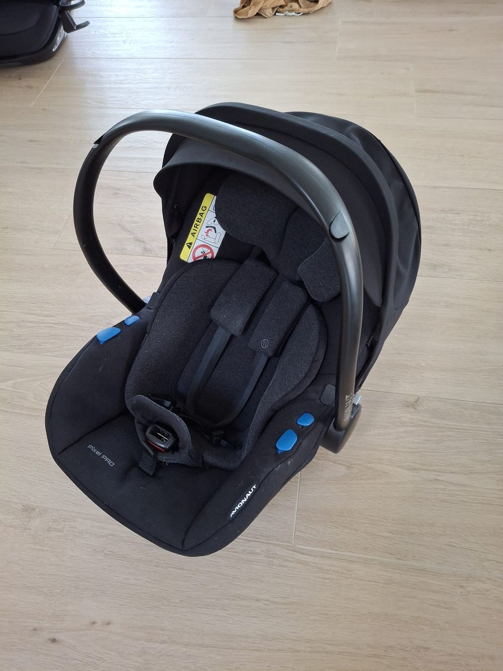 Auto-Kindersitze: Autositz Avionaut Pixel Pro inkl. Isofix – Gebraucht aus Schnottwil von jb_39 1