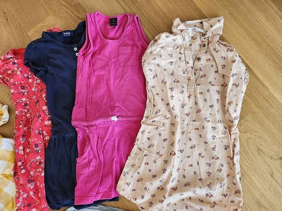 Kleiderpakete & -sets: Kleiderpaket Grösse 116 – Gebraucht aus Winterthur von kyubi 2