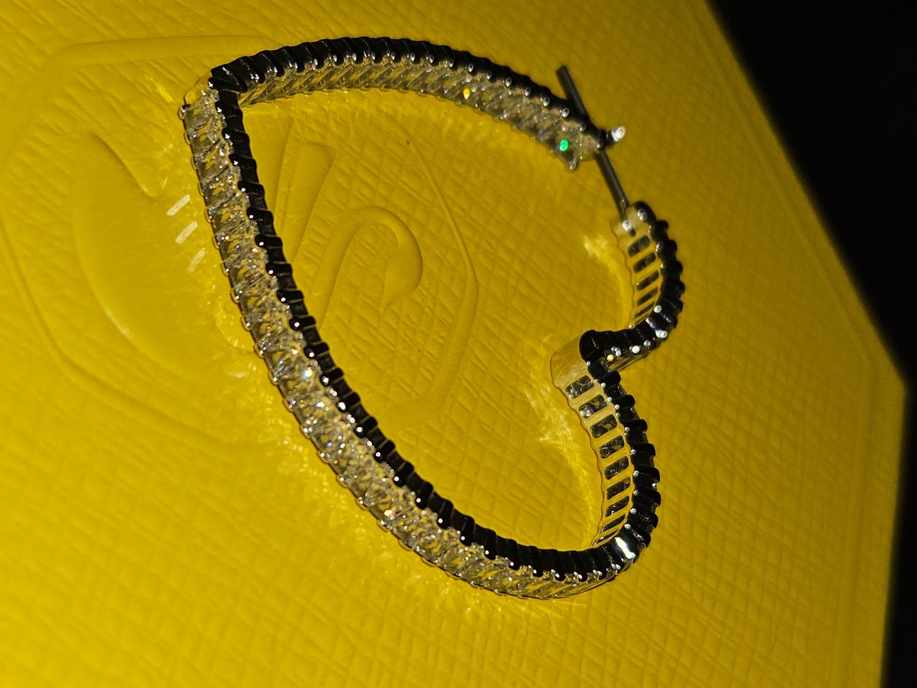 Swarovski Orecchini pendenti & Orecchini a lobo: Herzohringe Swarovski – Nuovo (secondo la descrizione) da Domat/Ems venduto da RASTY 1