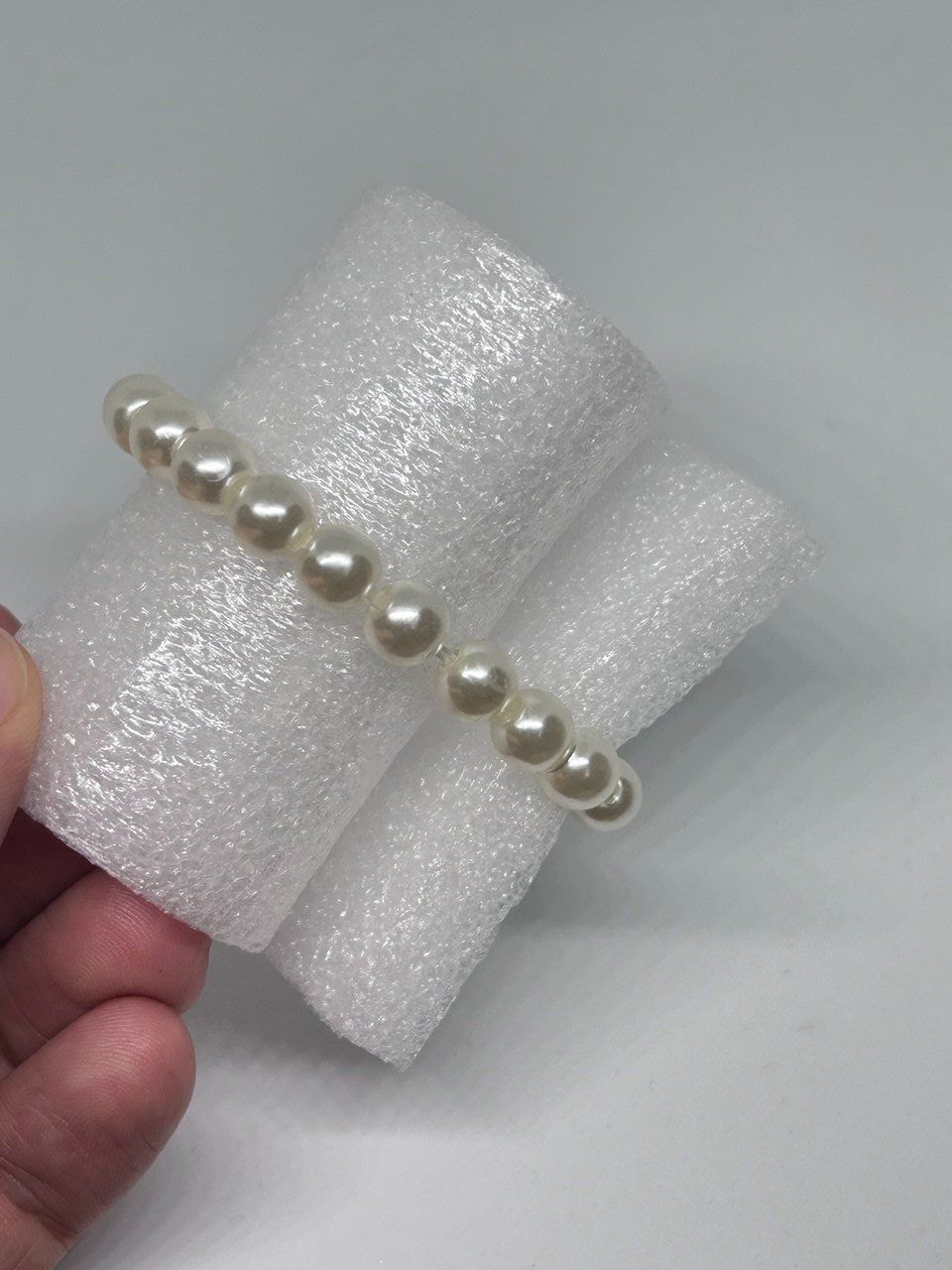 Bracciali & Braccialetti: Bracciale elastico con perle sintetiche bianche – Usato da Giubiasco venduto da LorisVale 4