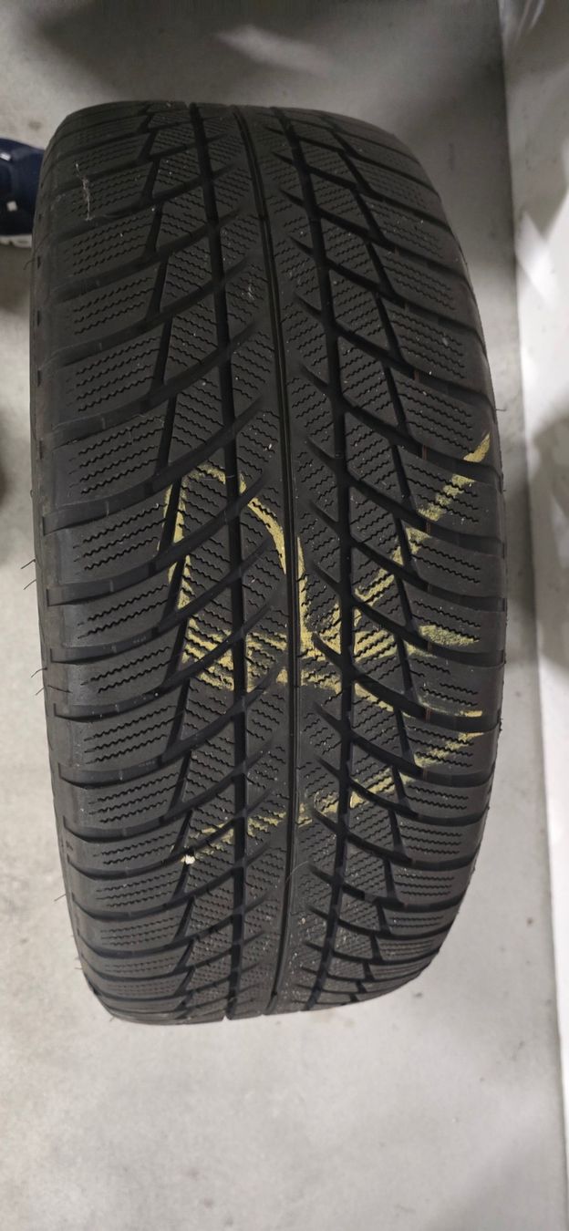 Bridgestone Pneumatici & Ruote complete: Mini Bridgestone 4x 18 Zoll Räder – Usato da Würenlos venduto da kas_m79z 3