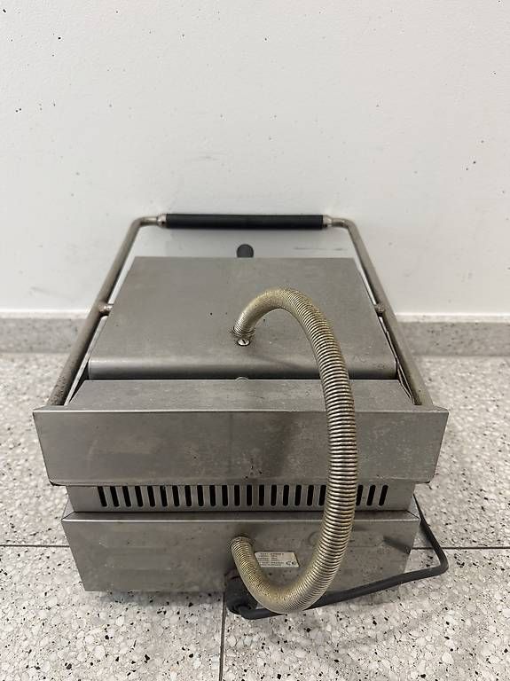 Griglie: Grill professionnel  – Usato da Prilly venduto da QNN69 3