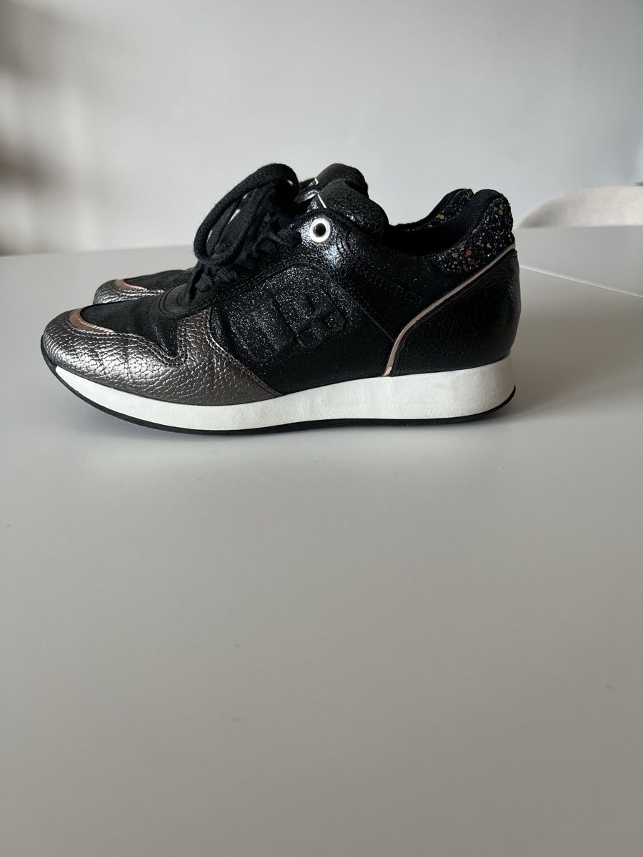 Chaussures femmes: D'Acquasparta Sneaker, Schwarz, Gr. 37 – D'occasion à Basel par Ksjusha 5