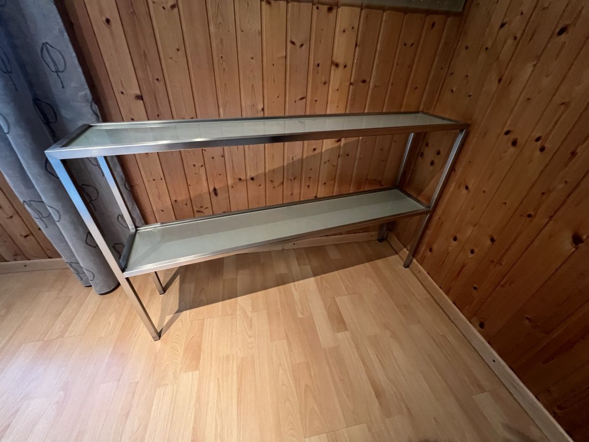 Scaffali: Schmales handgefertigtes Regal – Usato da Pratteln venduto da Luxus.Fee 1