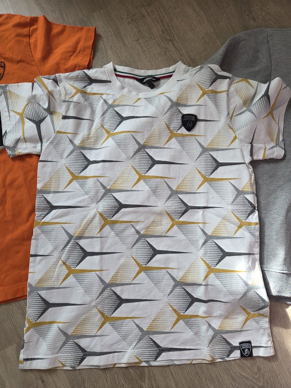 Lotti & Set di vestiti: 3er Pack Lamborghini T-Shirts & Pullover Grösse 164 – Usato da Schlierbach venduto da smeralda1313 1