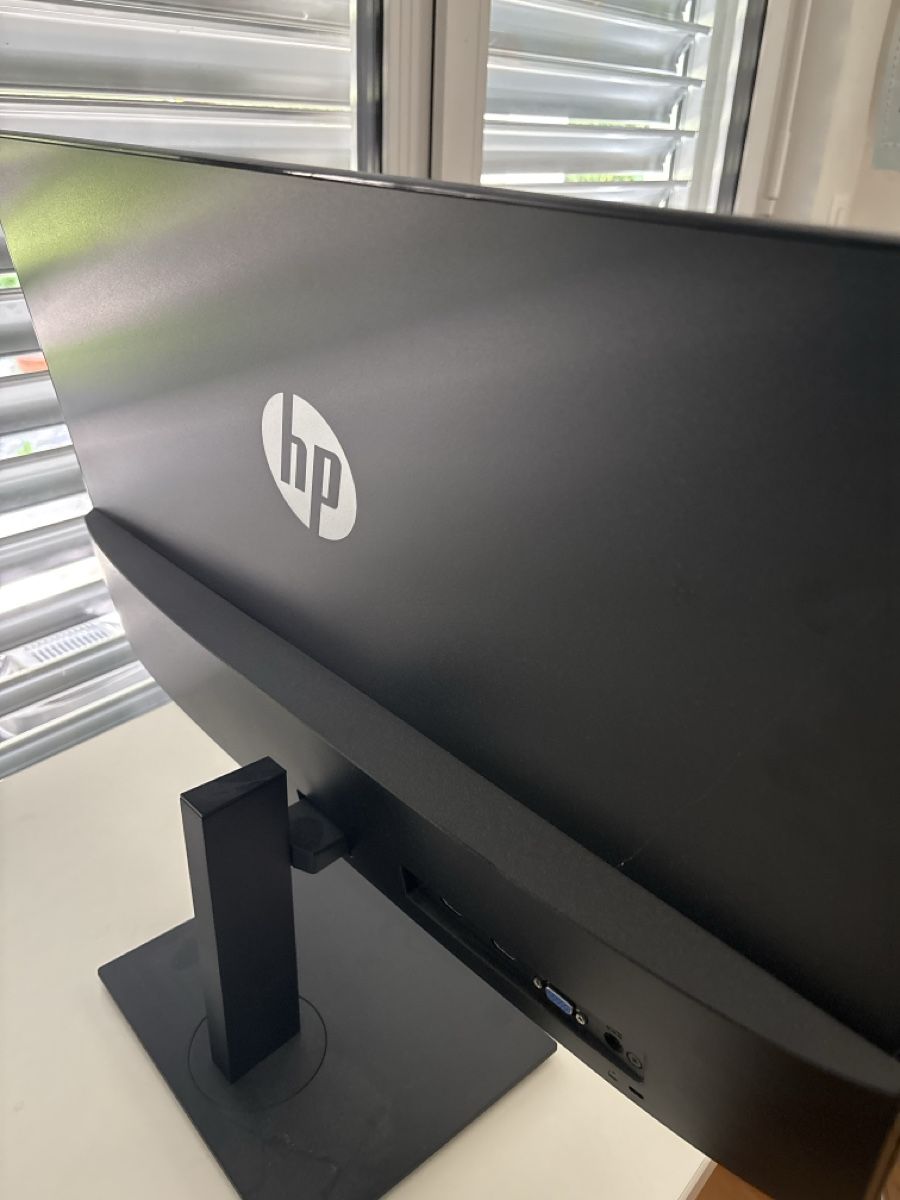 Monitor: HP Monitor 27fh – Usato da Neerach venduto da davidsieber 1