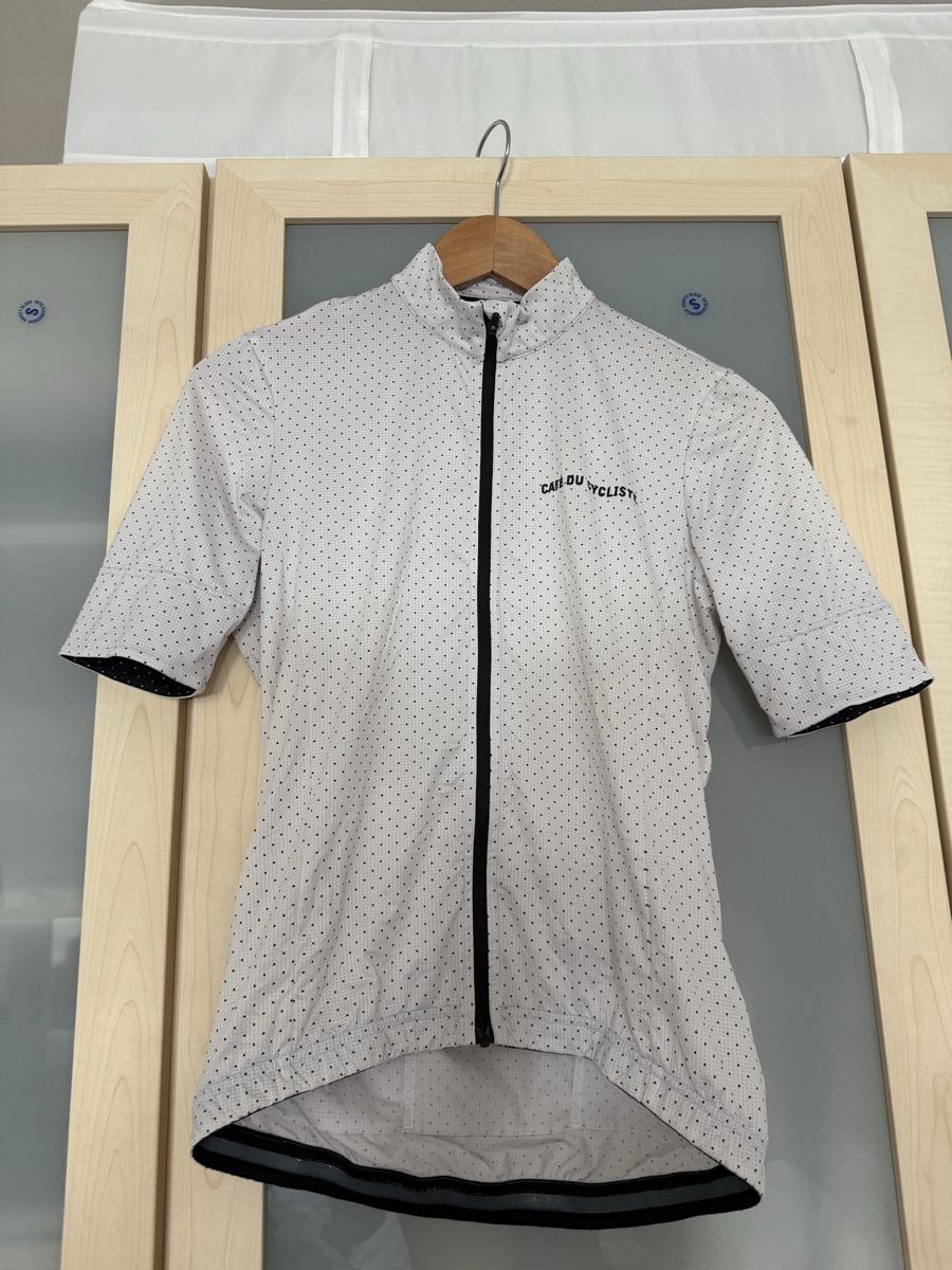 Canottiere & Pantaloni: Cafe du Cycliste Velotrikot Gr. S – Usato da St. Moritz venduto da Dolly14