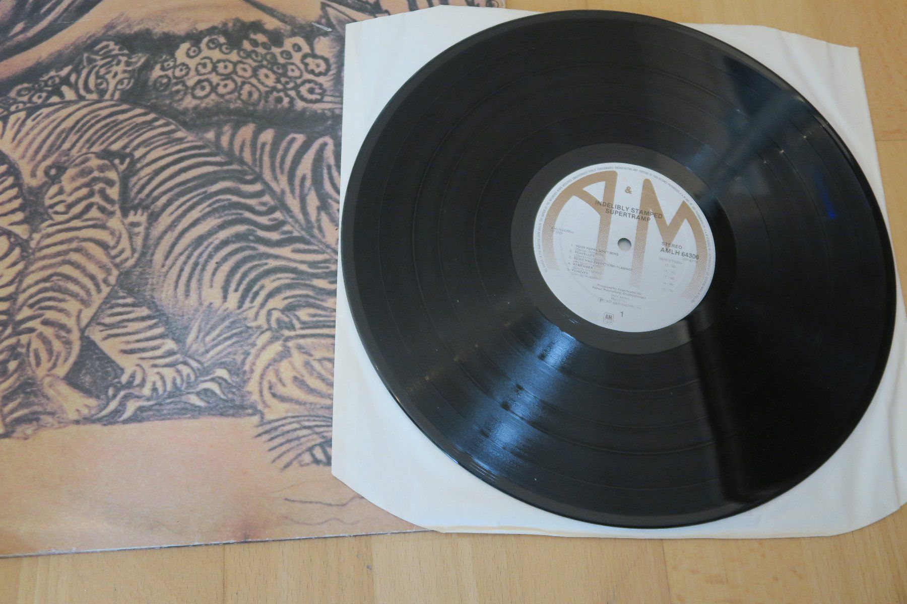 Dischi in vinile: Supertramp – Indelibly Stamped – Usato da Thun venduto da Karibu70 3