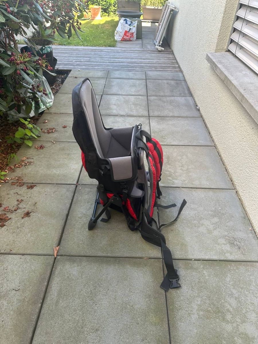 Porte-bébés ventraux & dorsaux: Rückentrage für Kleinkinder – D'occasion à Müllheim Dorf par gra_tv5n 2