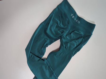 Teveo Contrastline sculpt scrunch leggins Grösse S
