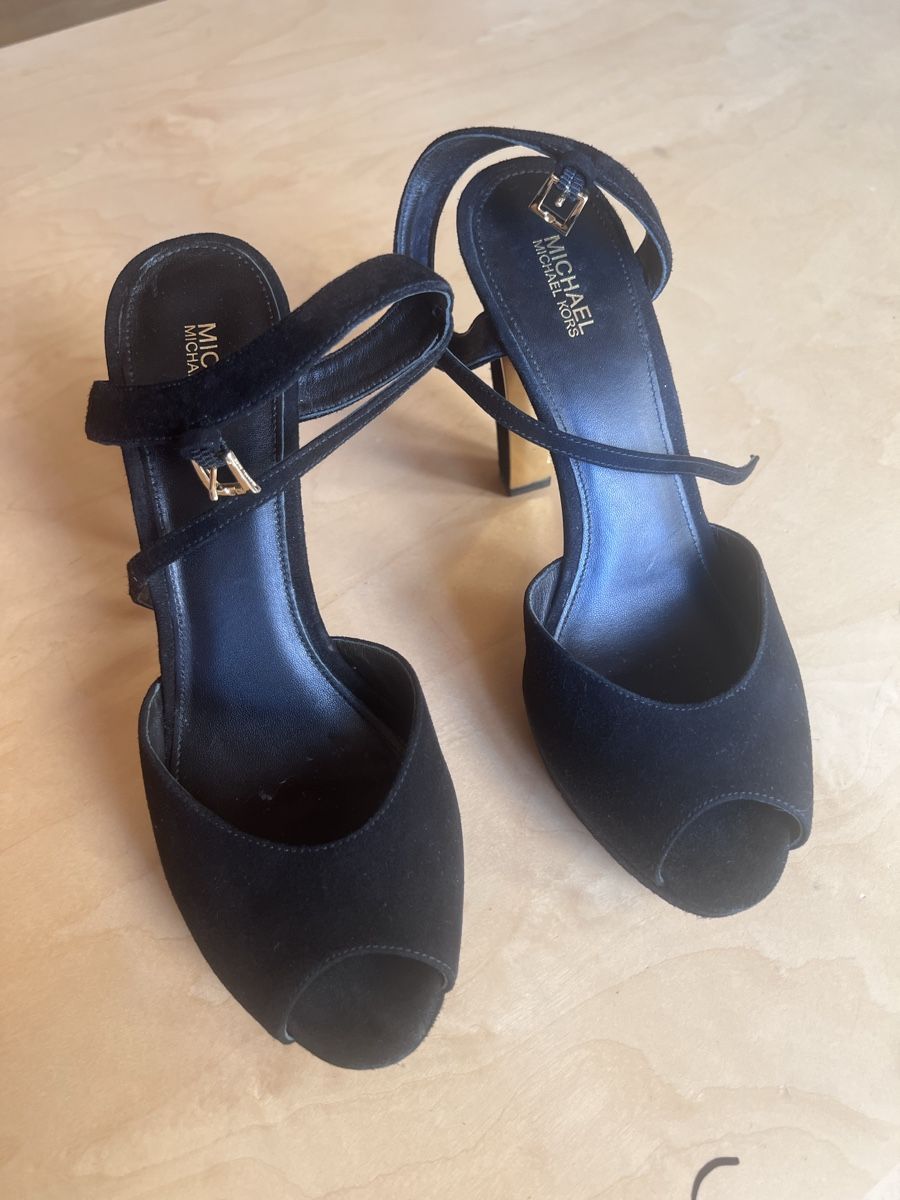 Damenschuhe: Michael Kors High Heel Sandaletten - black – Neu (gemäss Beschreibung) aus St. Gallen von ang_7bj7