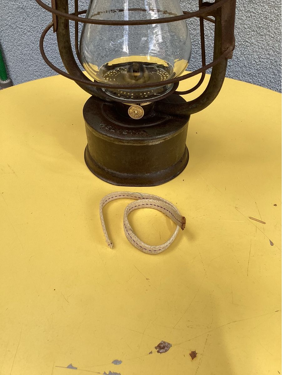 Lampade & Luci: Alte Petroleumlampe, Sturmlampe  – Usato da Lenzburg venduto da dbr_hf8w 4