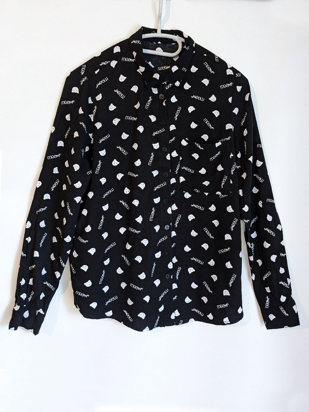 Camicette: Bluse aus Viskose mit Katzenmuster Gr.XS – Usato da Meilen venduto da GypsyCat