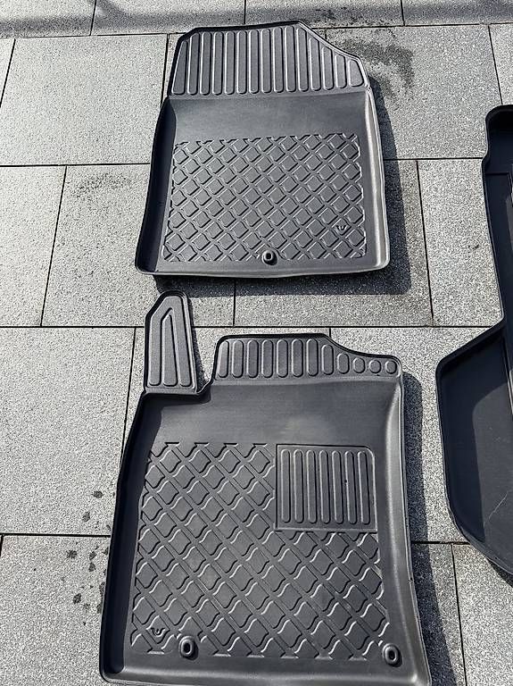 Kia Tappeti & Tappetini: Gummimatten-Set Kia Proceed GT – Usato da Luzern venduto da vawy_96 2