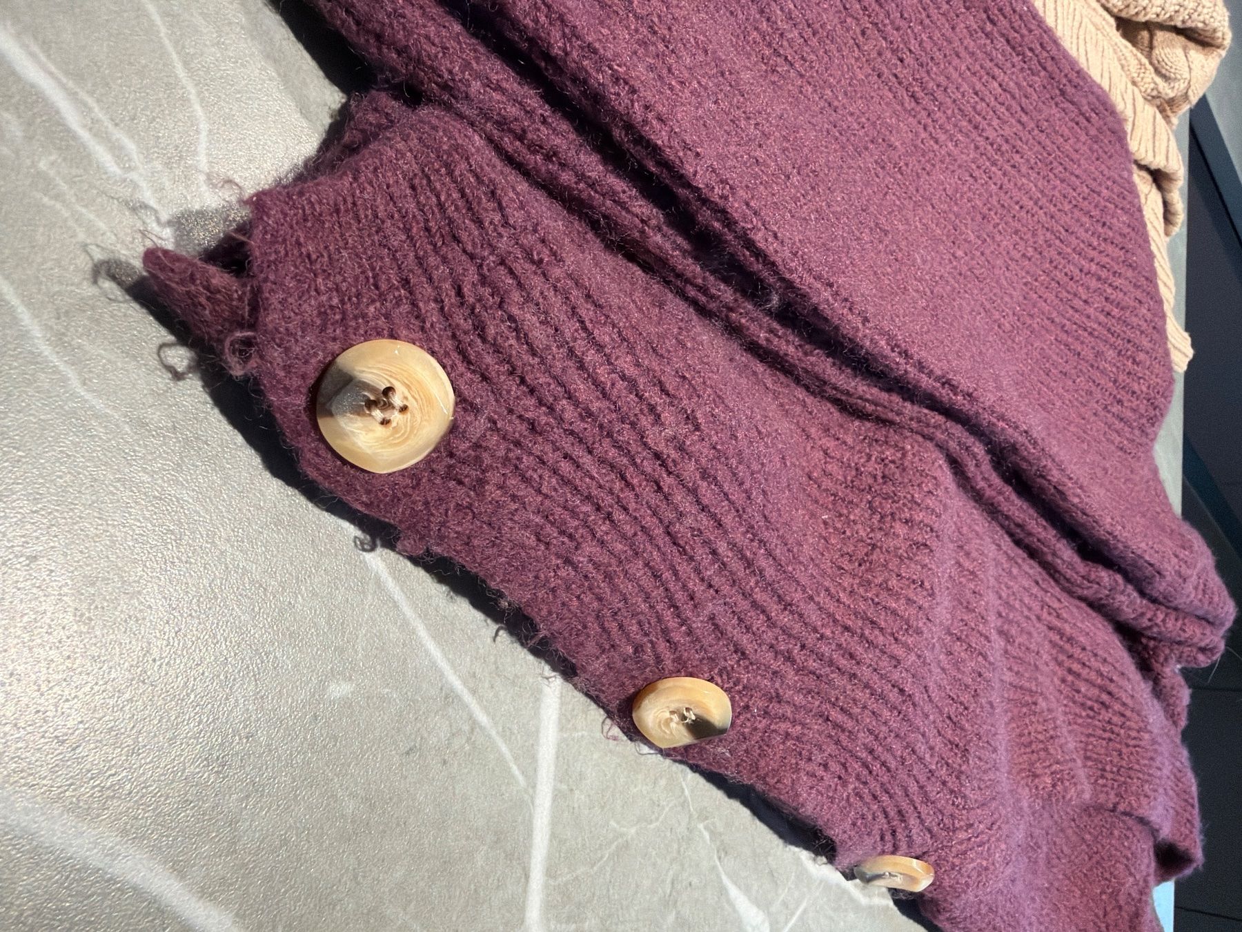 Lots de vêtements: Strickjacken Damen Grösse M/L – D'occasion à Kappel SO par Janni07 3
