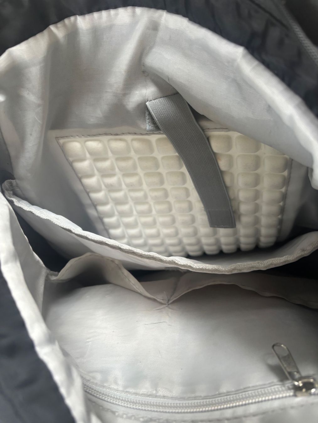 Borse: Universal backpack for laptop, sports etc – Usato da St-George venduto da elena27 2