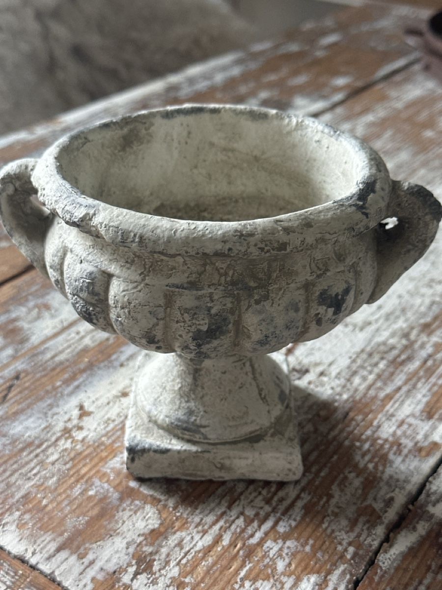Blumentöpfe: Kleine Amphore Shabby Chic – Gebraucht aus Domdidier von Lilalu168