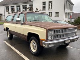 Chevy Suburban 350 Jg 81