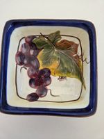Assiette de ceramique dessin raisin