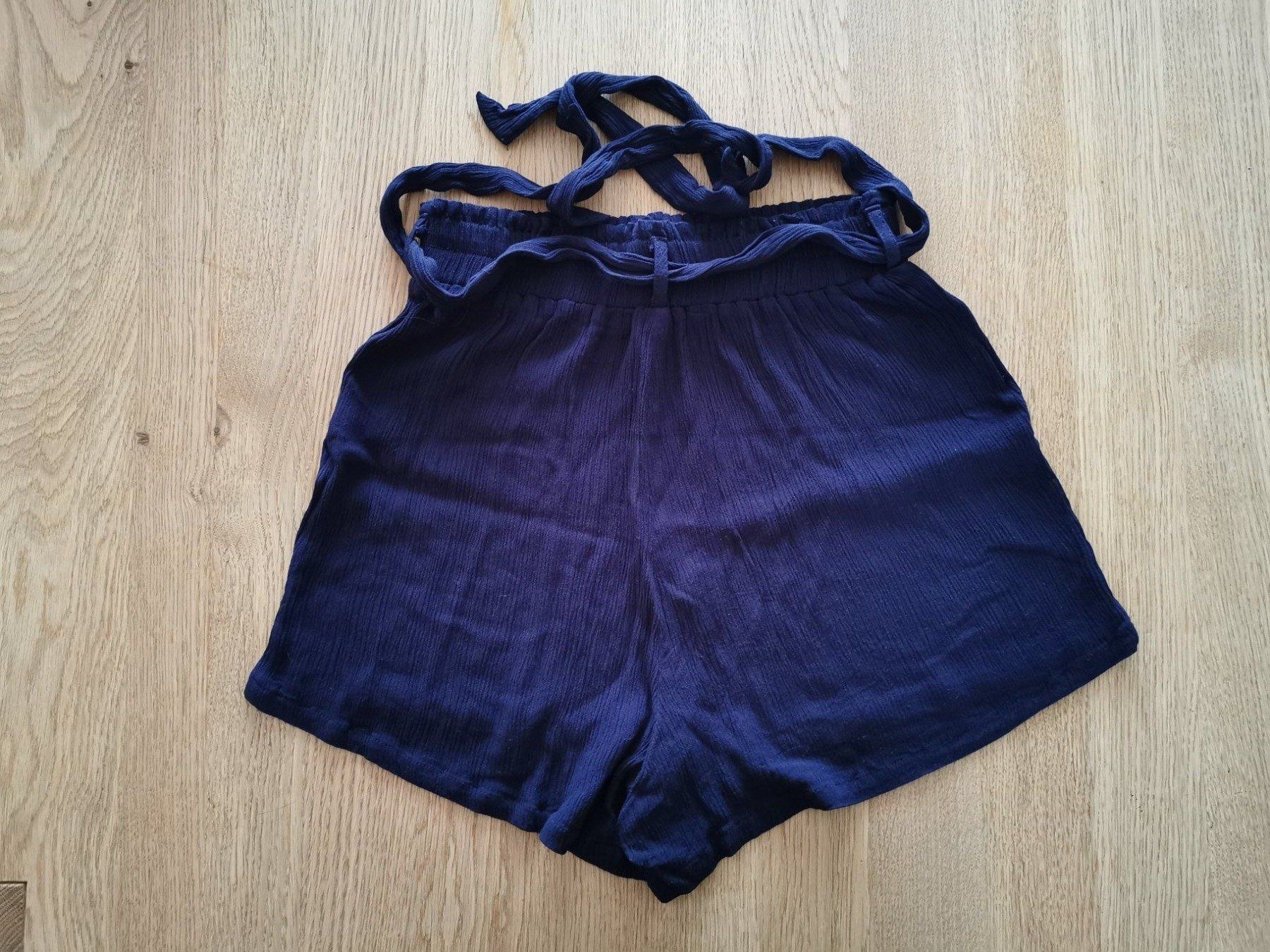 Hosen: Kurze Hose Chicorée XS – Gebraucht aus Gurmels von haeata 1