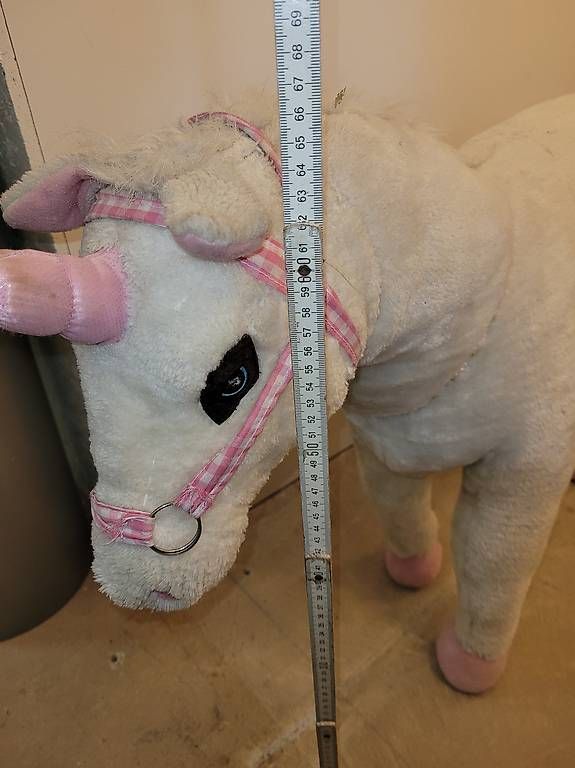 Giocattoli: Riesiges Einhorn XXL – Usato da Zofingen venduto da Loop_ReSale 1