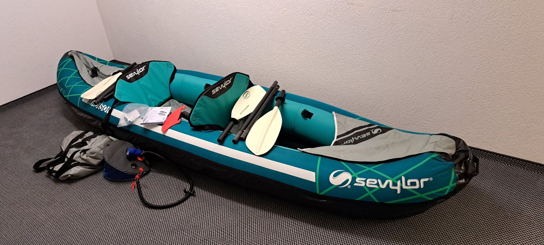 Sevylor Boote: Kajak aufblasbar – Gebraucht aus Pfäffikon ZH von pancia