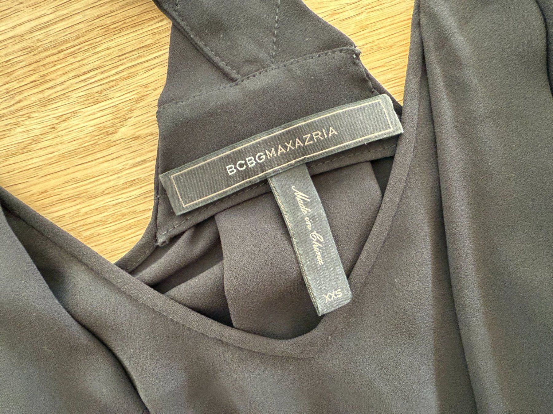 Top: Spende MSF - BCBGMAXAZRIA - schwarzes Top - Gr. XXS – Usato da Fällanden venduto da La_Natie 1