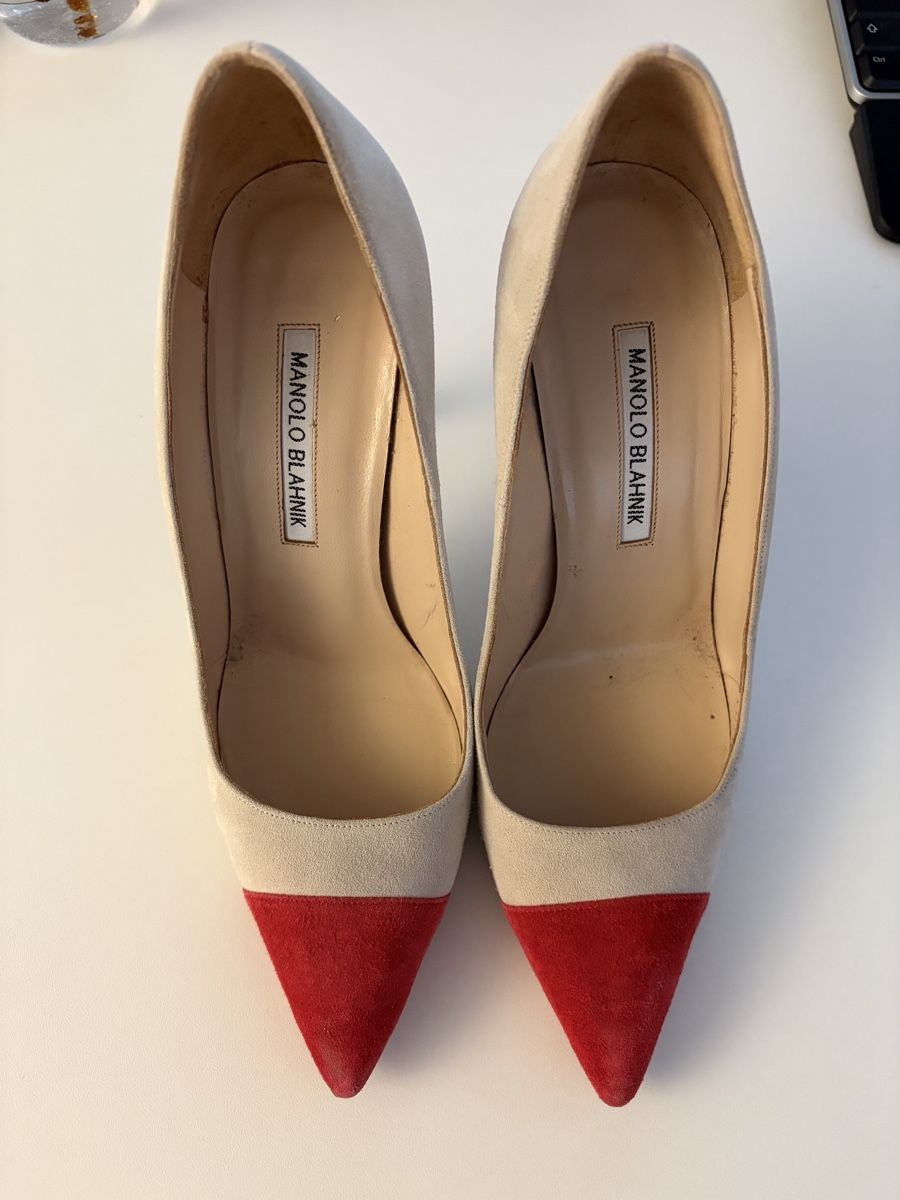 Manolo Blahnik Scarpe da donna: Manolo Blahnik Beige & Red Heels, Size 37 – Nuovo (secondo la descrizione) da Sorengo venduto da dis_tfq6