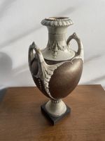 Ancien Vase Amphore en Porcelaine Royal Vienne