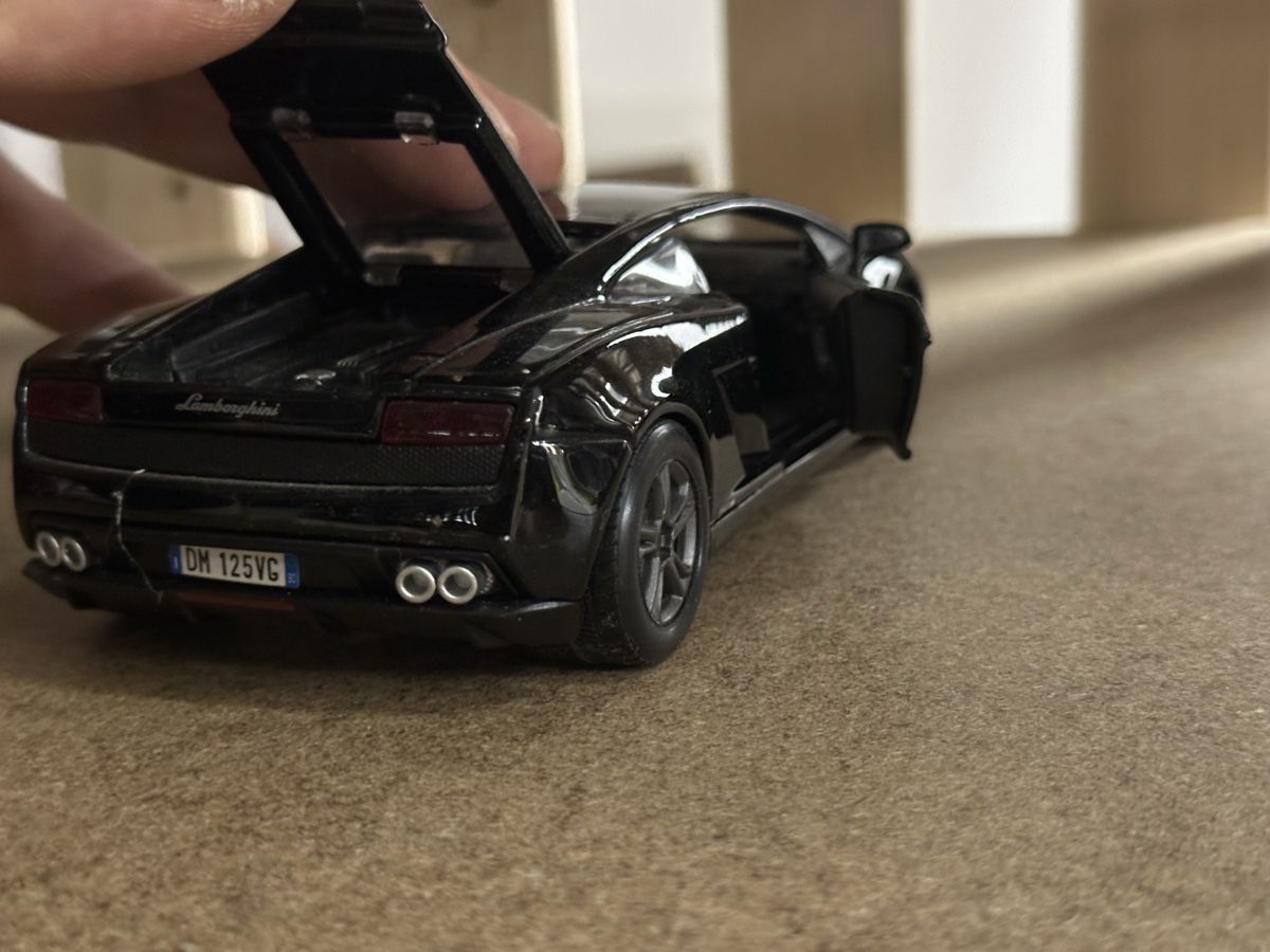 Lamborghini Modellini d'auto: Lamborghini Gallardo Modellauto schwarz – Usato da Zürich venduto da ner_j6xn 2