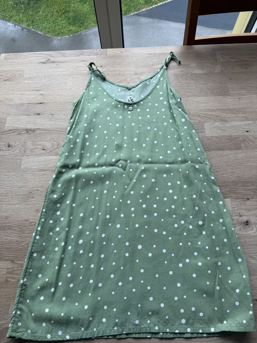 Roxy Kleider & Röcke: Roxy Sommerkleid xl  – Gebraucht aus Luzern von nad_nf8f 1