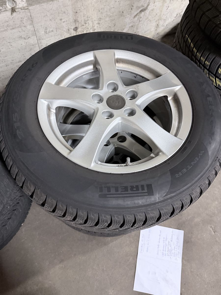 Pneumatici & Ruote complete: Ford Kuga Winterrad – Usato da Kräiligen venduto da tisala 1