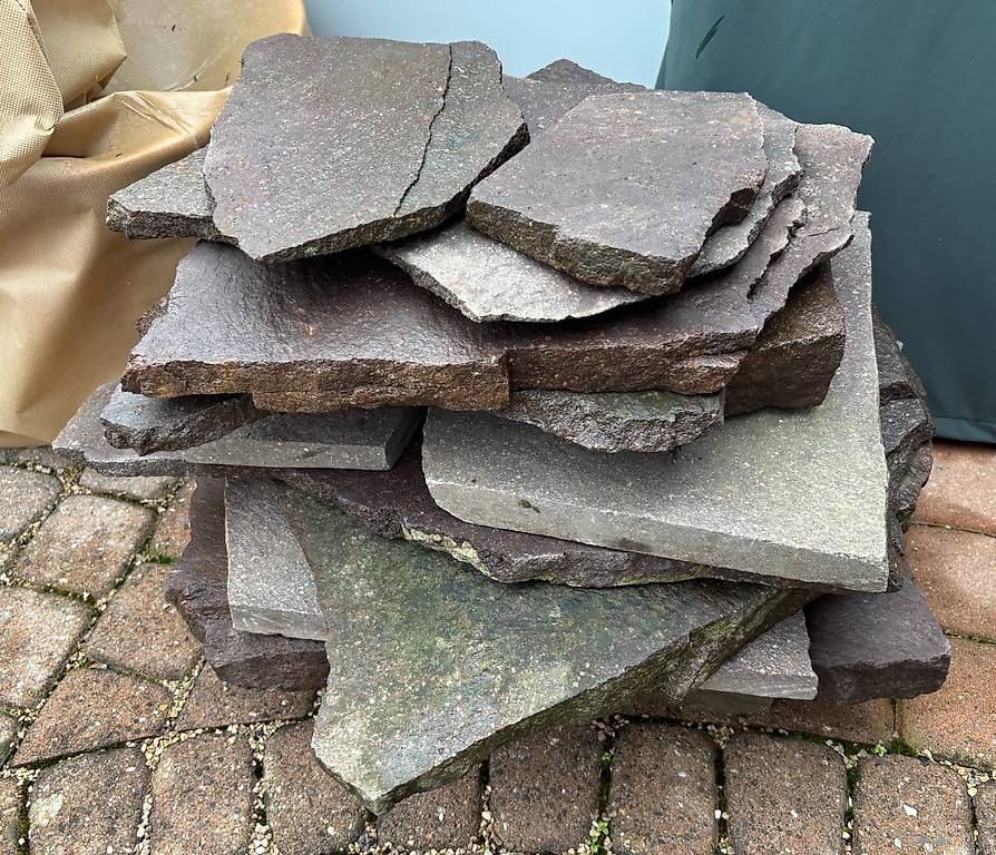 Piatti di portata: Natursteinplatten Porphyr rot – Usato da Bern venduto da Chraebu2 1