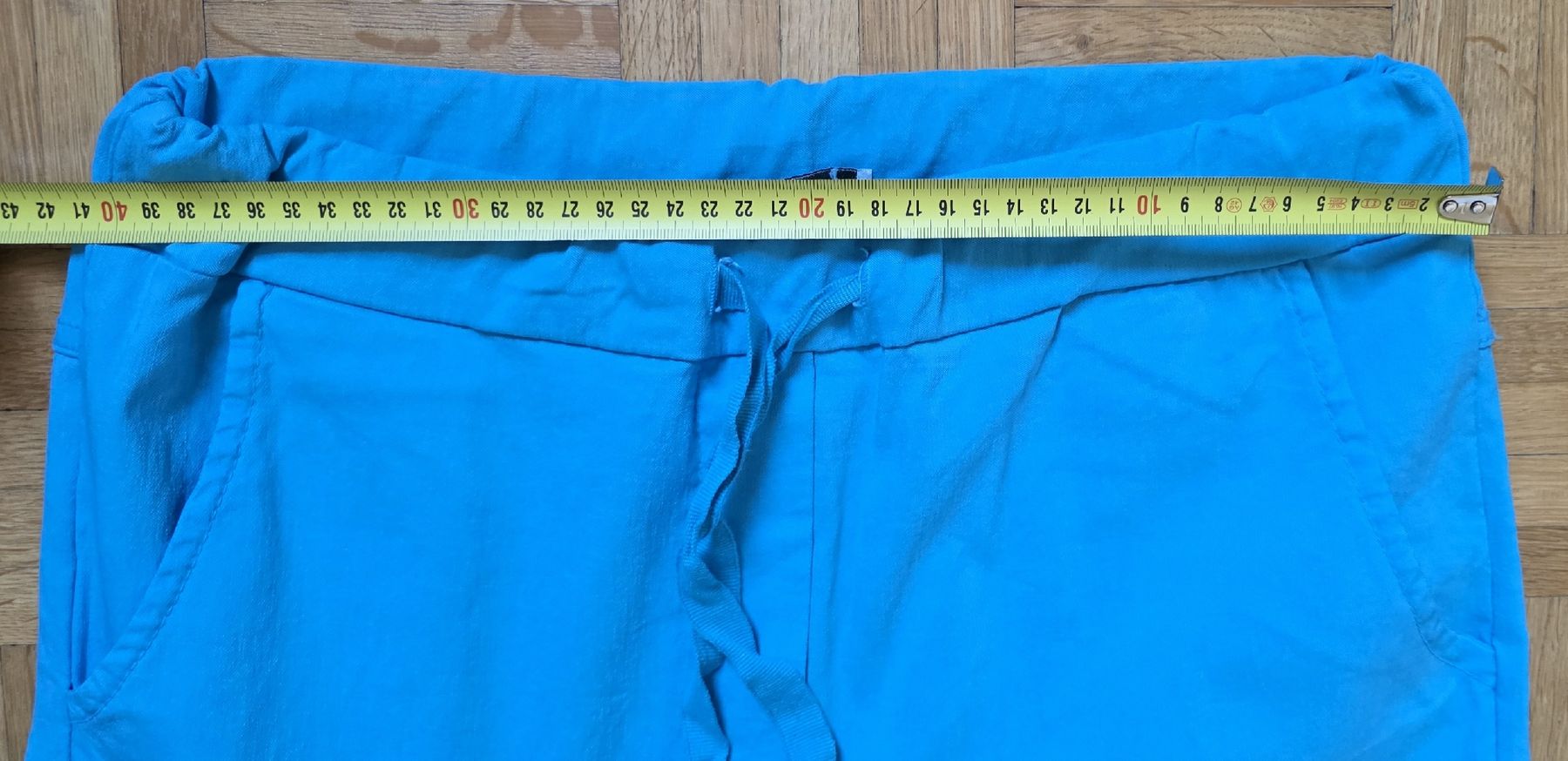 Hosen: Pantalon 3/4 /short bleu turquoise – Gebraucht aus Yverdon-les-Bains von van_dq65 3