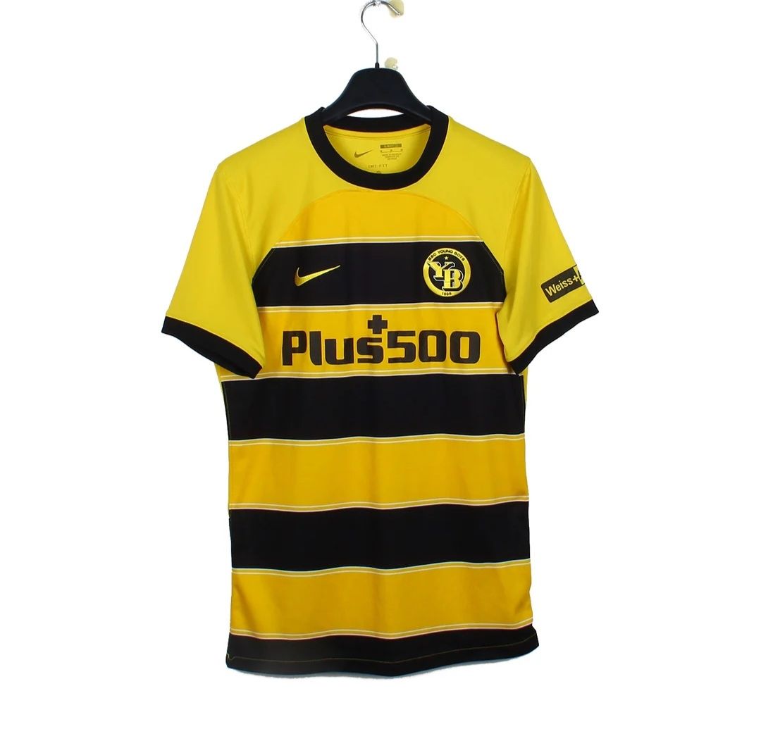 Young Boys Leibchen & Hosen: Young Boys Bern – Gebraucht aus Sâles (Gruyère) von Rapha1111
