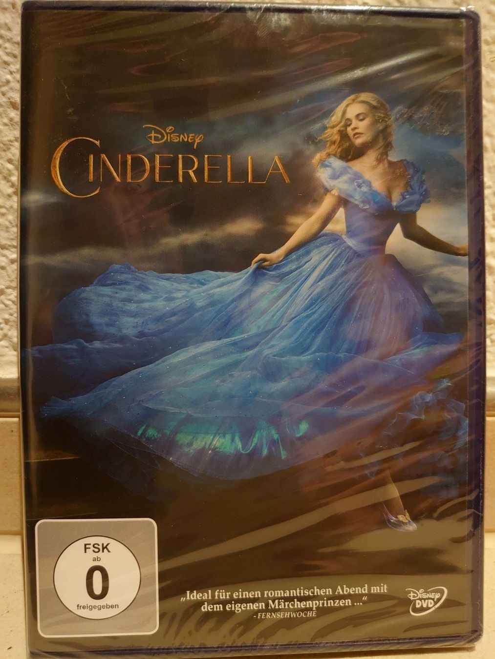 Tutti i DVDs: Disney Cinderella - Live Action - DVD – Nuovo e nell'imballaggio originale da Eich venduto da uhi-21