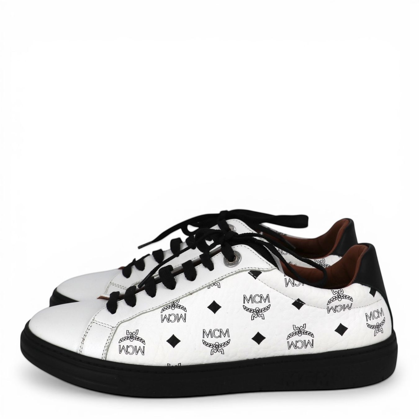 Mcm Herrenschuhe: MCM Sneaker Visetos weiss Gr. 37 – Gebraucht aus Binningen von Designerlabels 2