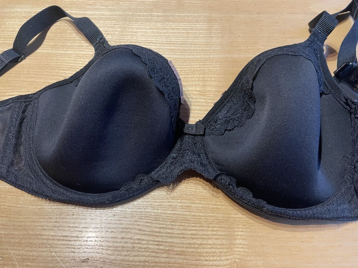 Autres dessous: Triumph BH 85D – D'occasion à Wattwil par Weinachtsmann