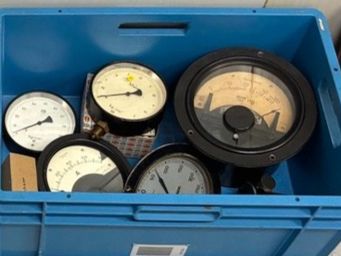 Messen: Konvolut Messinstrumente analog gebraucht gemischt – Gebraucht aus Thun von Passuese