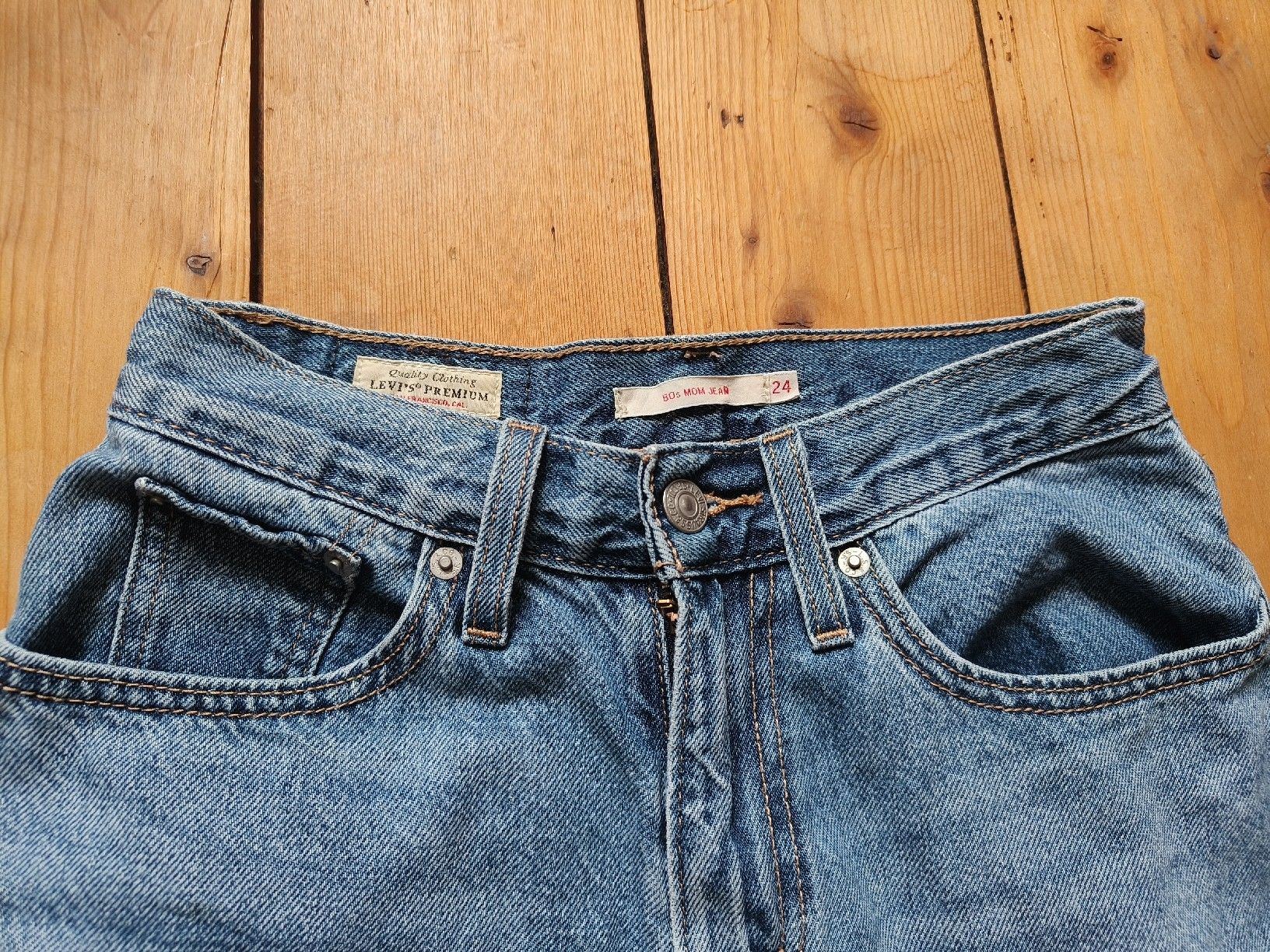 Levi's Jeans: Levis Mom Jeans 24 – Usato da Hilterfingen venduto da melgra00 1