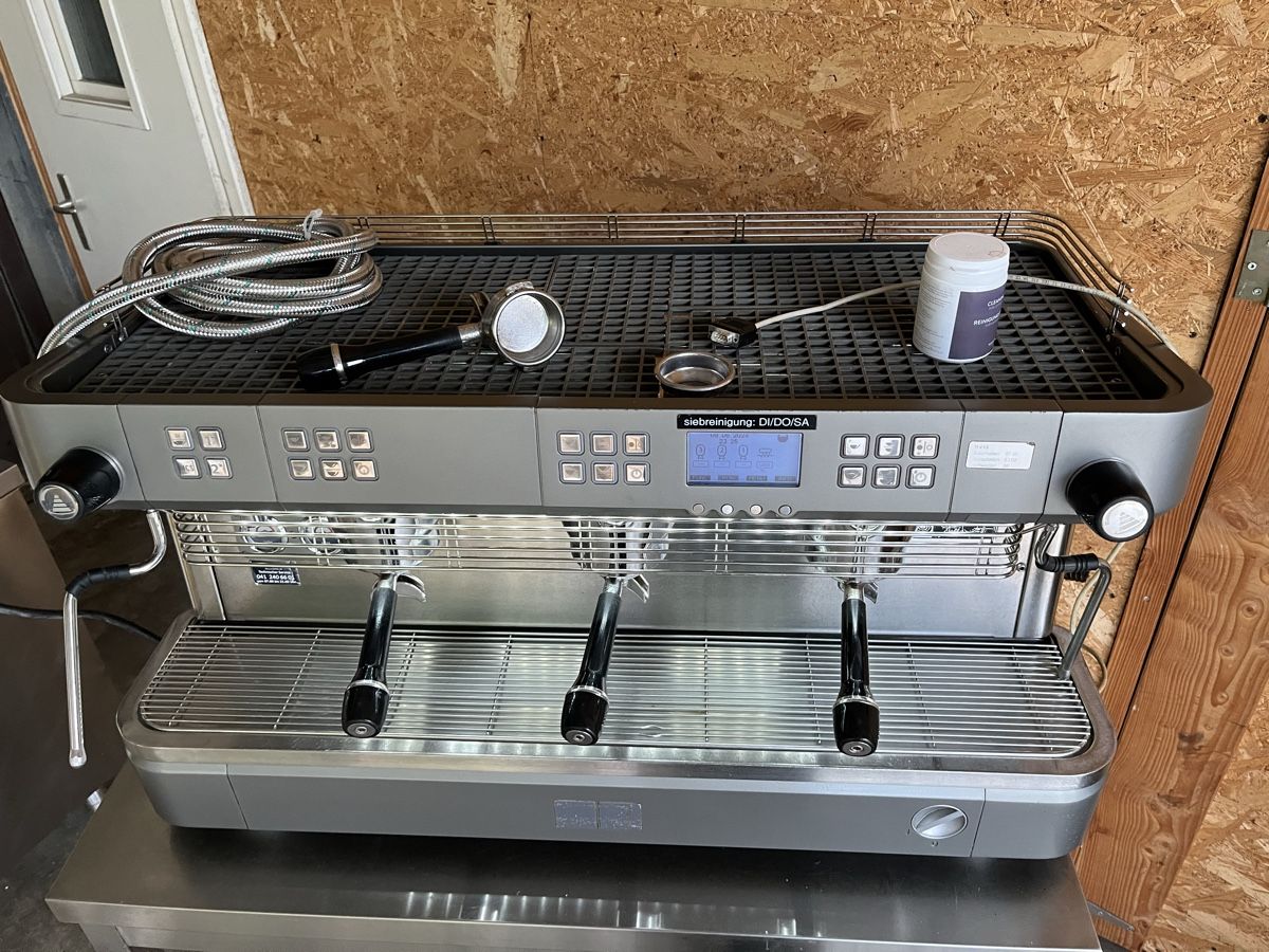 Macchine per caffè & Macchine per espresso: Gastro Kaffeemaschine 3-gruppig – Usato da Wohlen AG venduto da Moh80 5