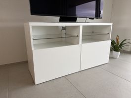 TV-Board IKEA Besta weiss mit Glasböden guter Zustand