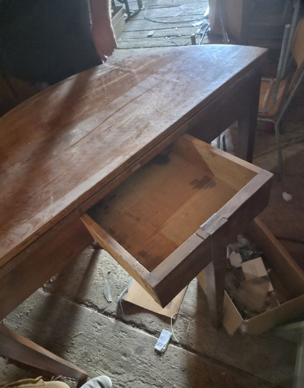 Tische: Table demi-lune – Gebraucht aus Farvagny-le-Grand von CollectibleWatches 2